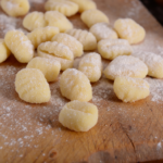 Gnocchi w beszamelu pod aromatyczną panierką