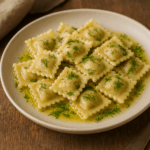 Raviolini z farszem z mięsa indyka