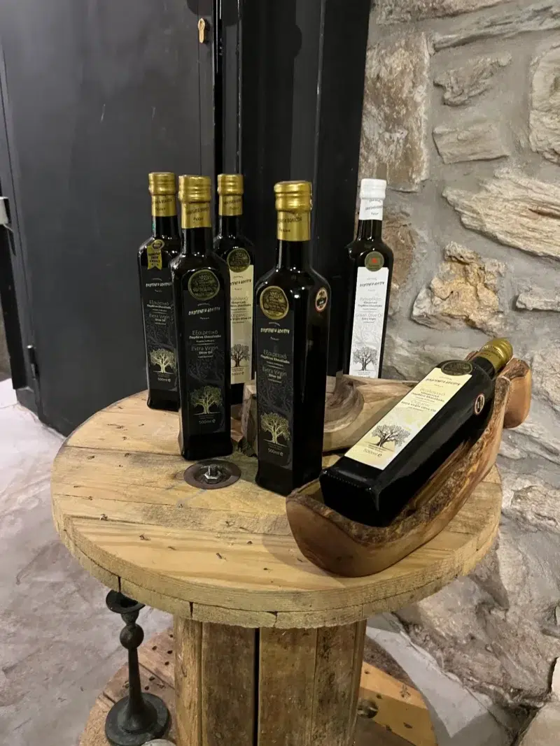 Oliwa z oliwek extra virgin Voliotis Family 750 ml - obrazek 2